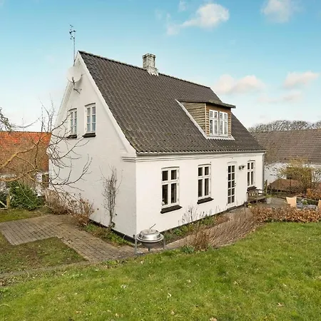 2 Bedroom Gorgeous In Samso